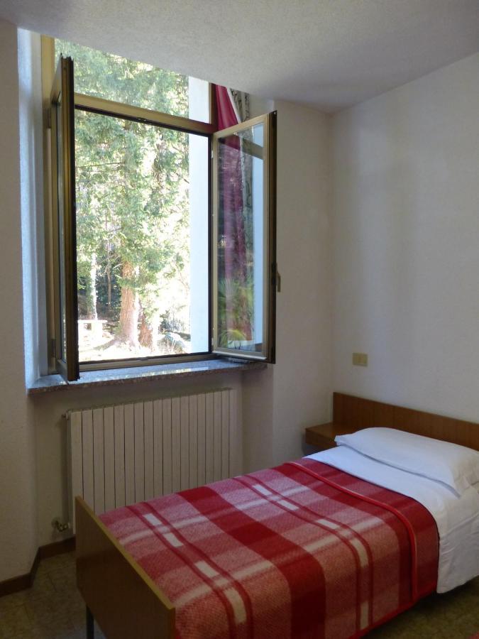 Ostello Al Deserto Chiavenna Kültér fotó