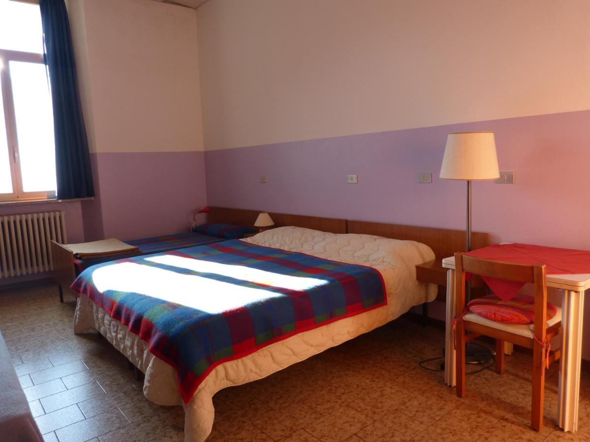 Ostello Al Deserto Chiavenna Kültér fotó