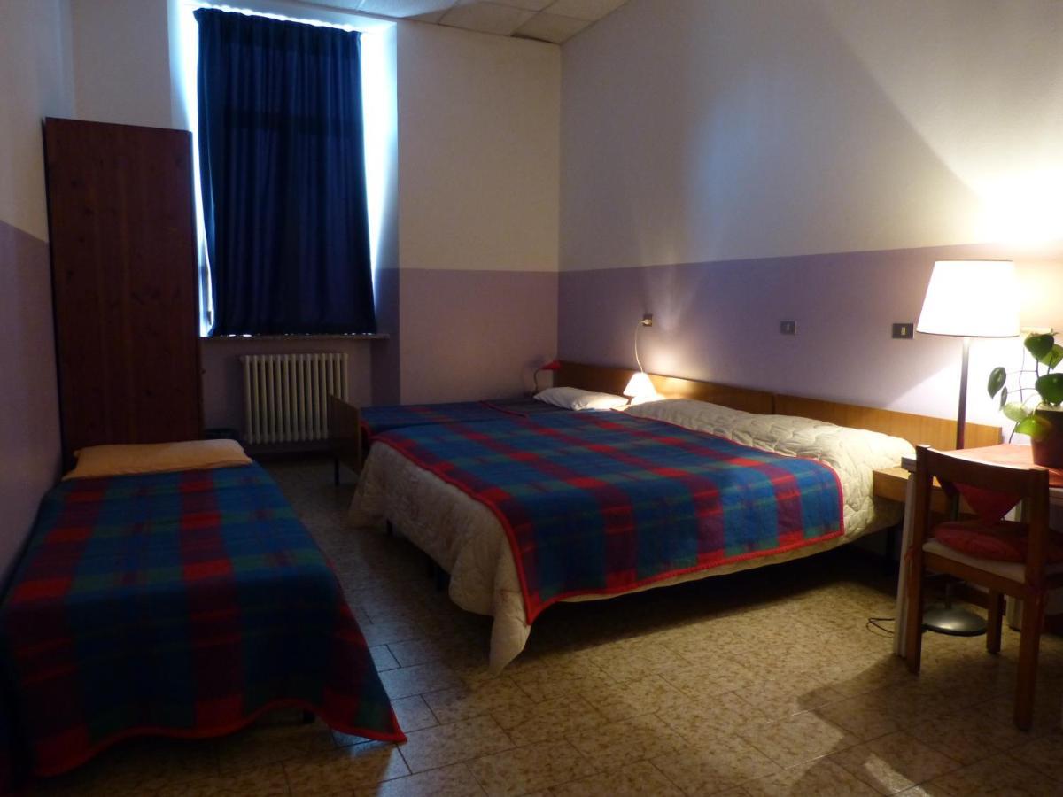 Ostello Al Deserto Chiavenna Kültér fotó